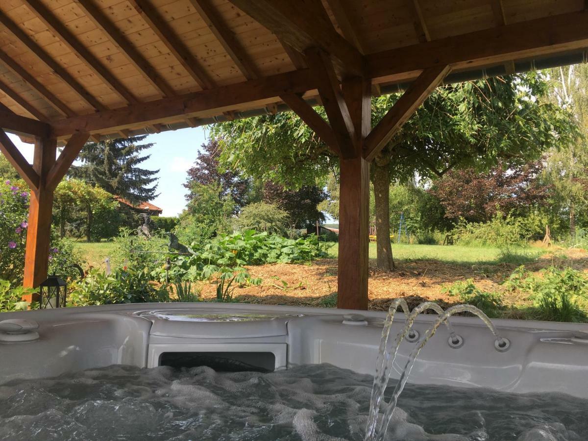 Gite De Solama Avec Spa Balleville ภายนอก รูปภาพ