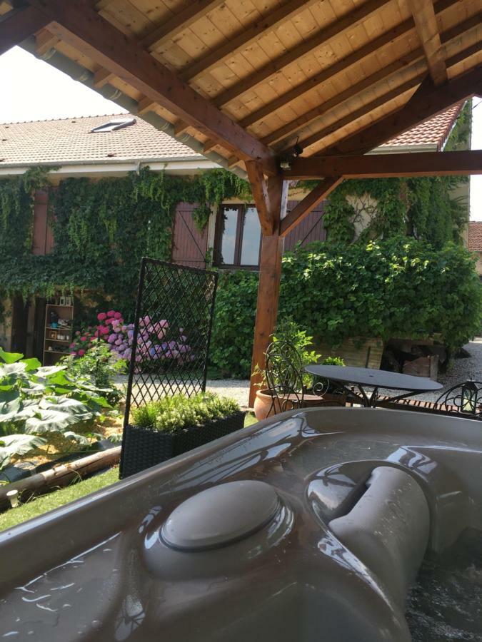 Gite De Solama Avec Spa Balleville ภายนอก รูปภาพ